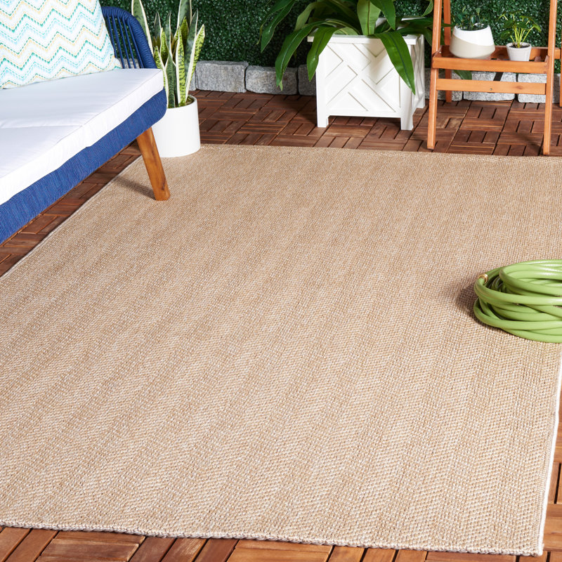 Tapis intérieur / extérieur Yanexi, Carré 6 pi 7 po