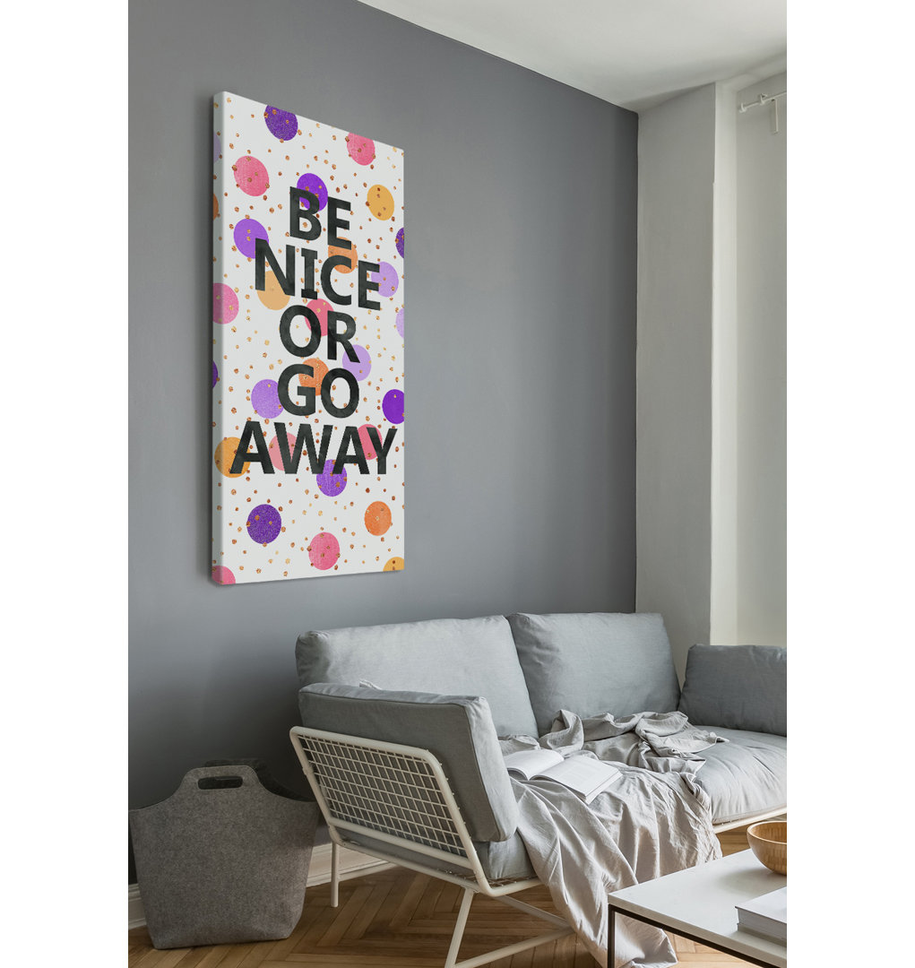 „Be Nice or Go Away“ aus der Elisabeth Fredriksson-Kollektion