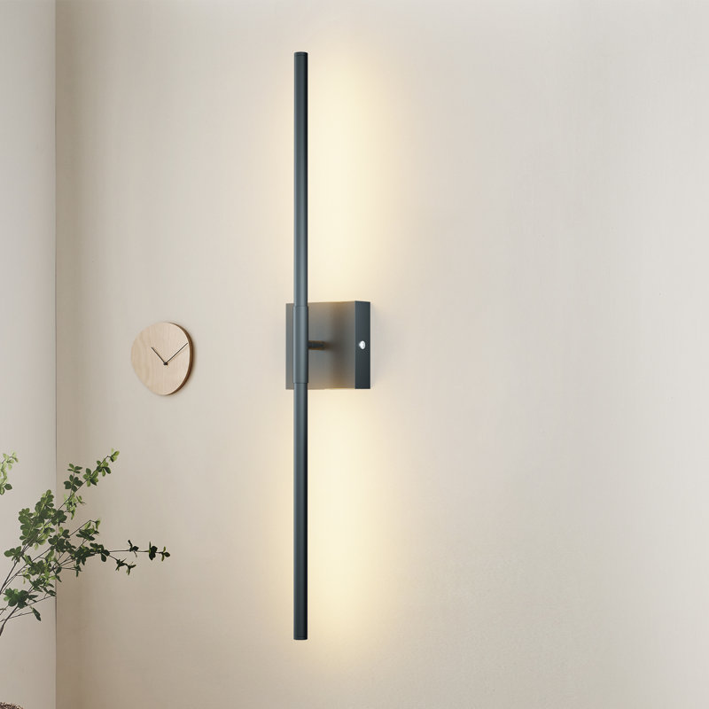 Rustic Rattan Adjustable Arm Wall Sconce with Plug-In Cord – Eco-Friendly Boho Lighting