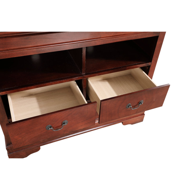 Commode traditionnelle pour chambre à coucher, cerisier - Bases et formes incurvées pour attirer les tiroirs à queue d'aronde anglaise