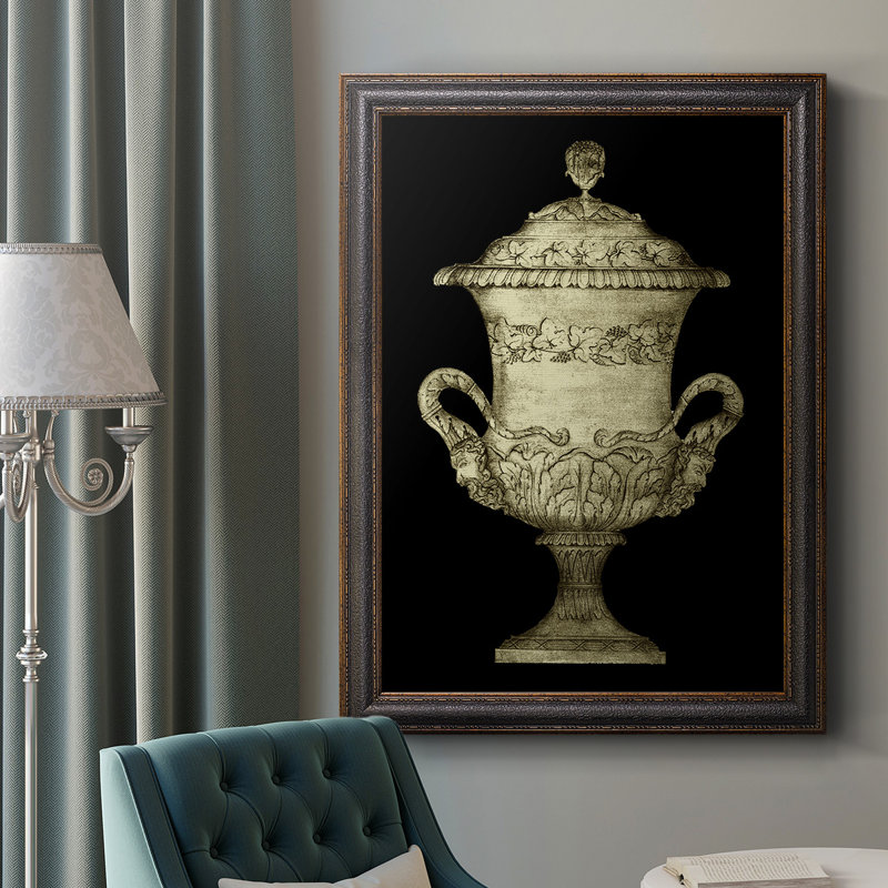Garden Antiquities IV, toile encadrée de qualité supérieure - prête à être accrochée, H 27 po x l 18 po x P 2,5 po