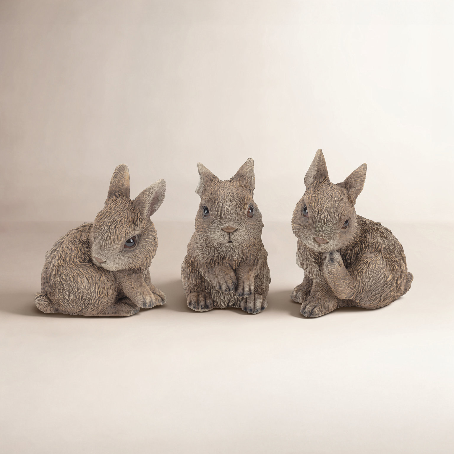 Tammyra Mini Garden Bunny Figurine