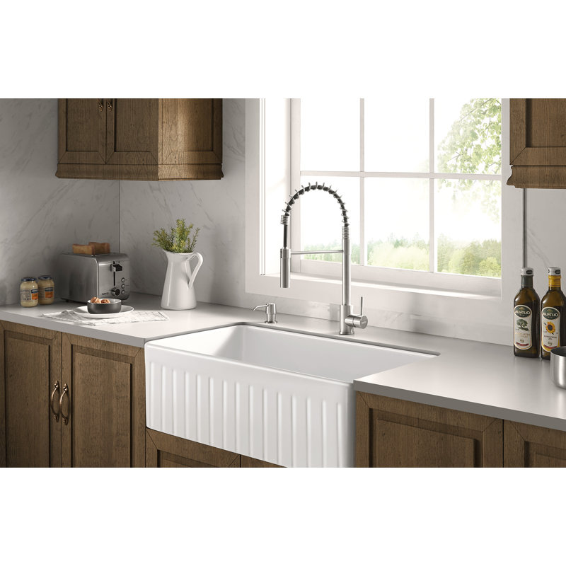 Serene Valley Pull Out Kitchen Faucet
