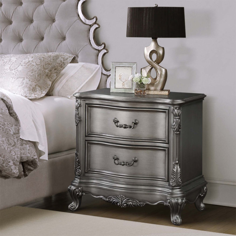 Table de chevet 2 tiroirs Platinum avec protection doublée de feutre et fabrication durable, parfaite pour un rangement élégant