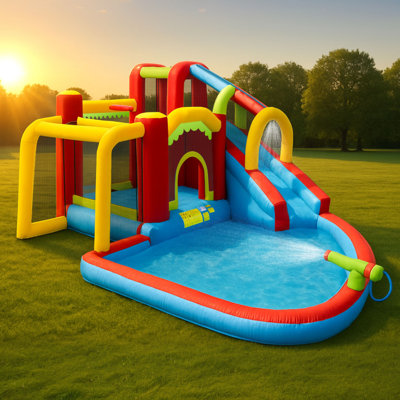 Parc aquatique gonflable de 11,5 pi x 14,7 pi avec glissade, piscine, mur d'escalade, pistolet à eau et jeux de sport