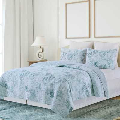 Cerulean Breeze Coastal Quilt Set