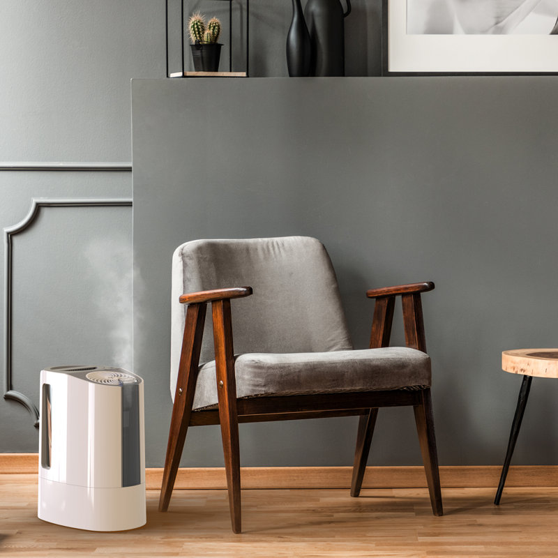 White Ultrasonic Humidifier with Humidistat and Fan