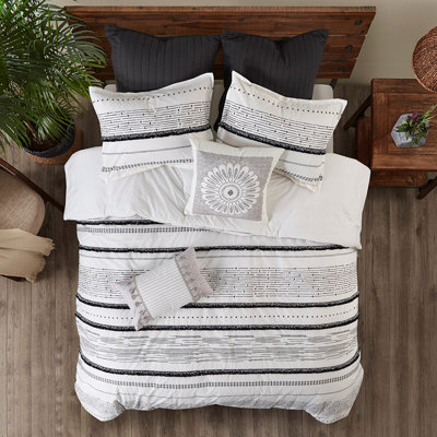 Édredon en coton imprimé - noir / blanc avec une magnifique garniture de pampille dans un style glamour