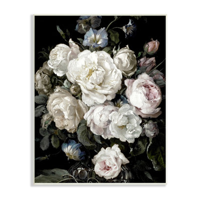 Arrangement classique de roses et de globes rouges par Angela Mcqueen