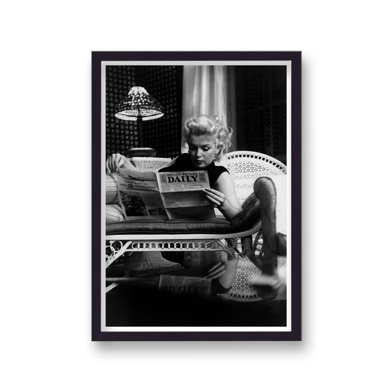 Marilyn Monroe Reading Motion Picture Daily 2 - Single Picture Frame Print
