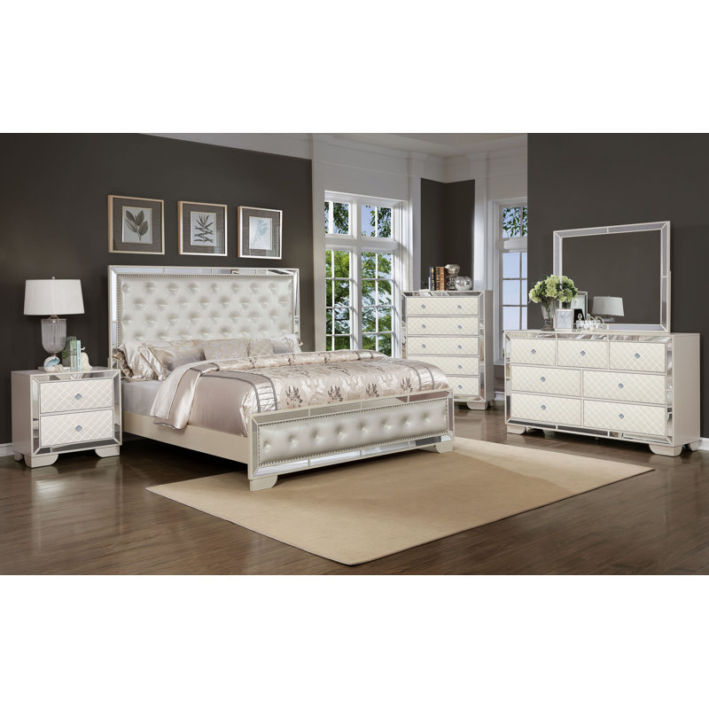 Ensemble de chambre à coucher à panneau 6 pièces Beaman, Beige, Très grand