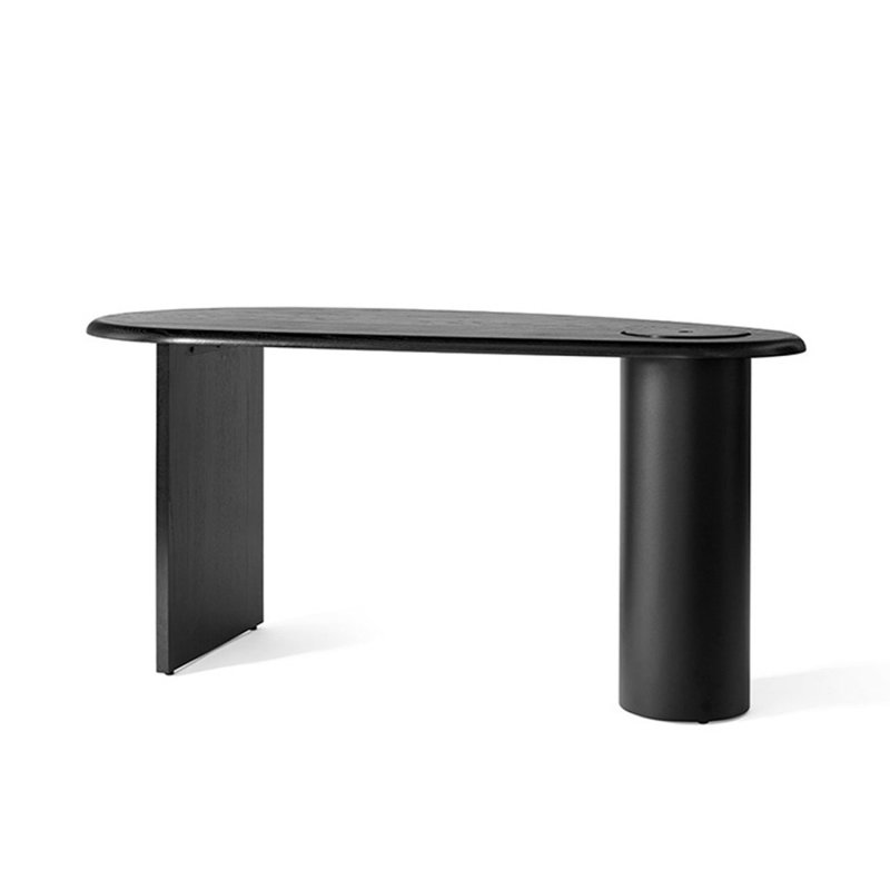 Bureau d'écriture en bois massif noir Free Form, H 29,53 po x l 55,12 po x P 31,5 po