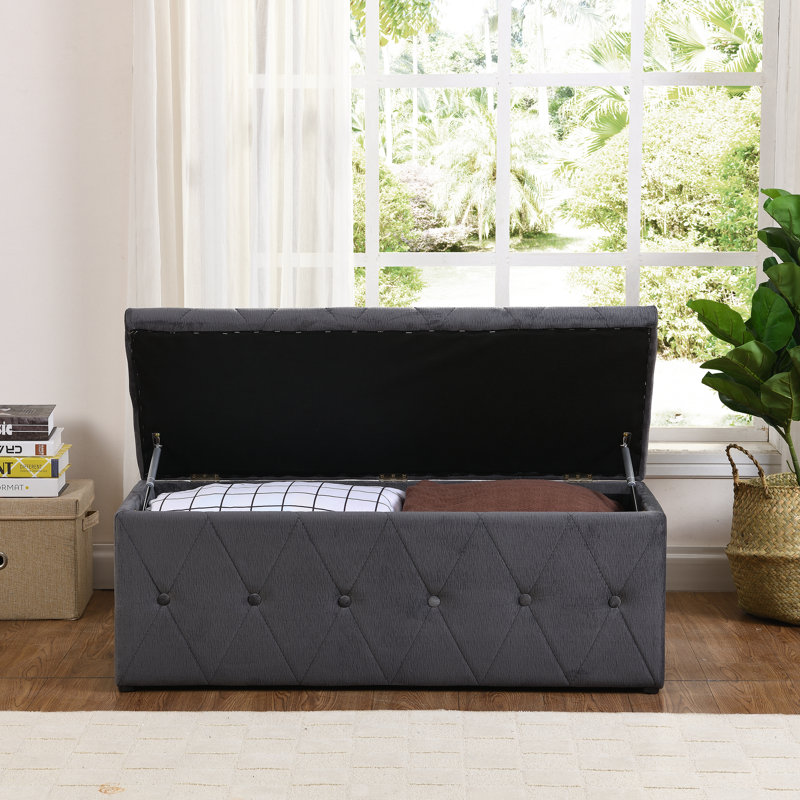 Campanella Blanket Chest
