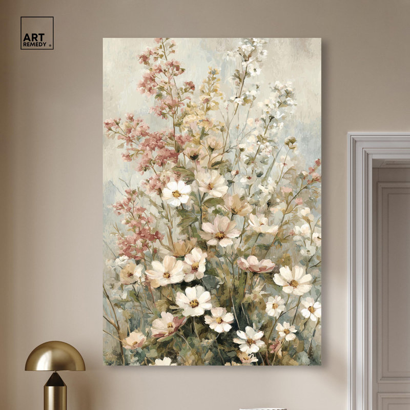 «Heirloom Blossoms I», art floral rétro par Art Remedy, H 30 po x l 20 po, Toile tendue, Peinture sans cadre