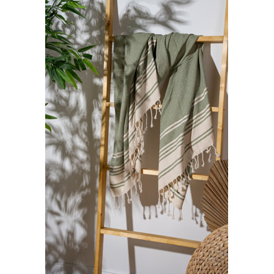 Serviette de plage Premium Fouta, vert foncé, 35,4 x 67,0 pouces | 60% coton, 40% polyester, 5,3 oz / mètre carré | Lavable à la machine à 86 ° F | Doux, léger, à séchage rapide, parfait pour la plage, la piscine ou le spa