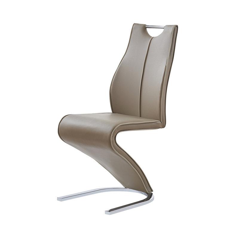 2 chaises de salle à manger brunes de style zigzag, base de chaise demi-lune en métal, rayonne de polyuréthane contemporaine, dossier uni rectangulaire, brun et beige pour le côté moderne de la pièce - brun, motif, finition, rembourrage en mousse, lingette