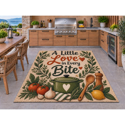 Tapis d'extérieur 152 x 213 cm « Love in Every Bite » (152 x 213 cm) à motifs de tomates, d'ail et d'herbes aromatiques. Moquette épaisse en PVC imperméable à boucles, séchage rapide, idéale pour l'intérieur et l'extérieur (cuisine, porche, terrasse, entrée).