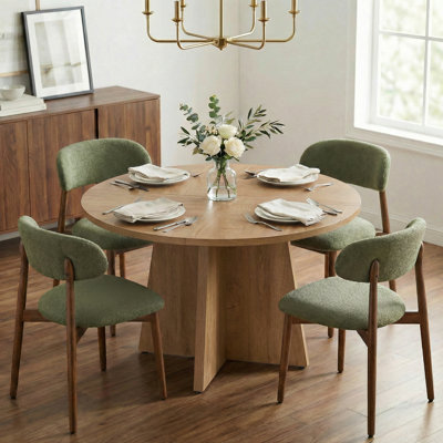 Ensemble de table de salle à manger en bois avec chaises rembourrées Amarachi