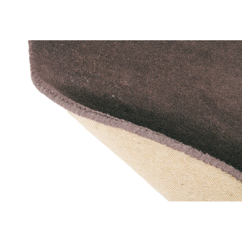Hand Tufted Area Rug in Aubergine, Round 6'7"
