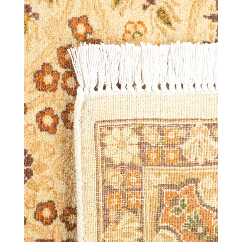 One-of-a-Kind 4' 8" X 7' 4" 2000s Wool Area Rug Ivory