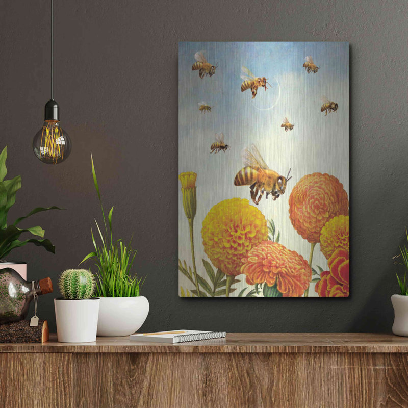 «8 Of Fire Bees» par Dan Craig, H 16 po x l 12 po