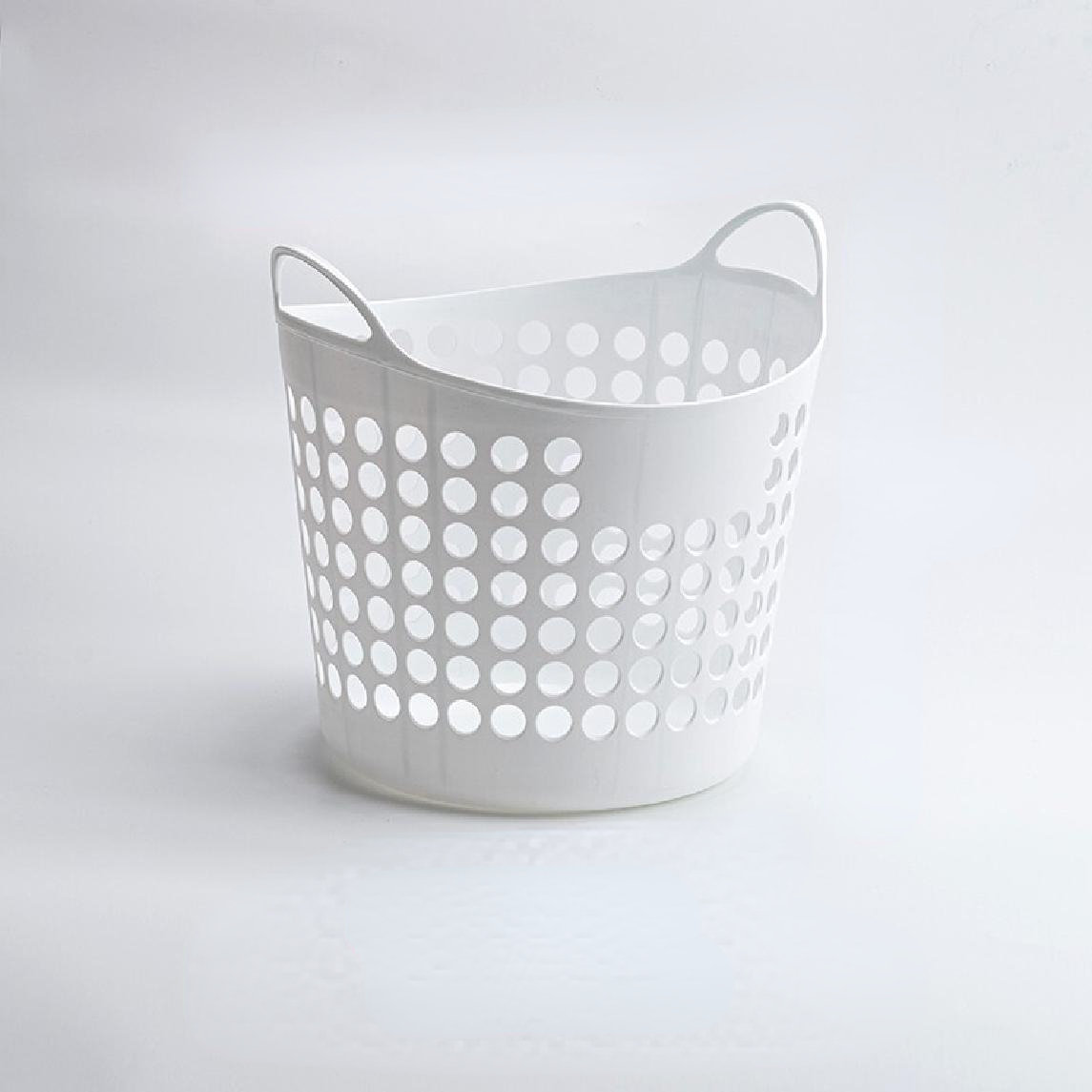 Gracious Living Easy Carry Flex 87 L Plastic Laundry Hamper, White