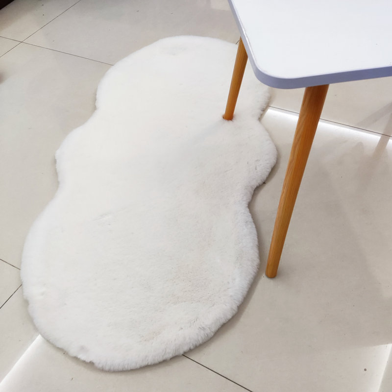 White Faux Rabbit Fur Rug Luxury Soft Faux Fur Novelty Rug Carpet For Bedroom Living Room, Novelty 2' x 4'
