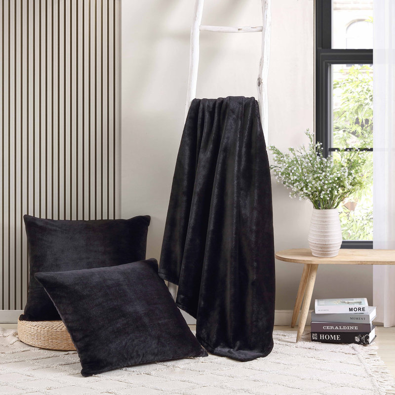 City Scene Faux Fur Throw Blanket- Oversized 50x60