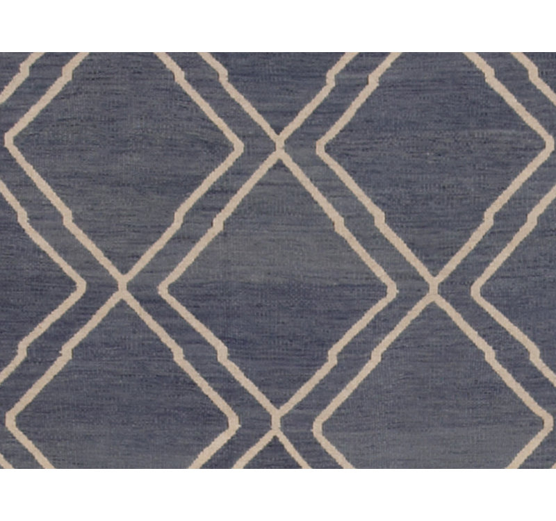 Geometric Area Rug in Gray