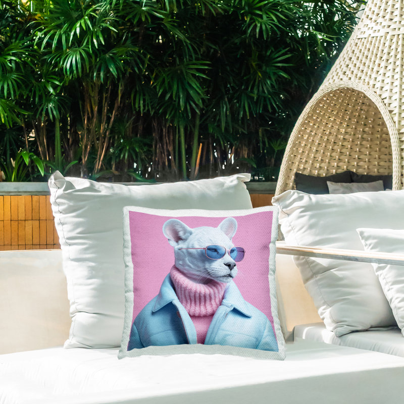 Coussin d'extérieur imprimé Chic White Panther par Roozbeh