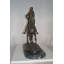 Statue homme sur son cheval en bronze - Taille: L 30 po x l 10 po x H 25 po.