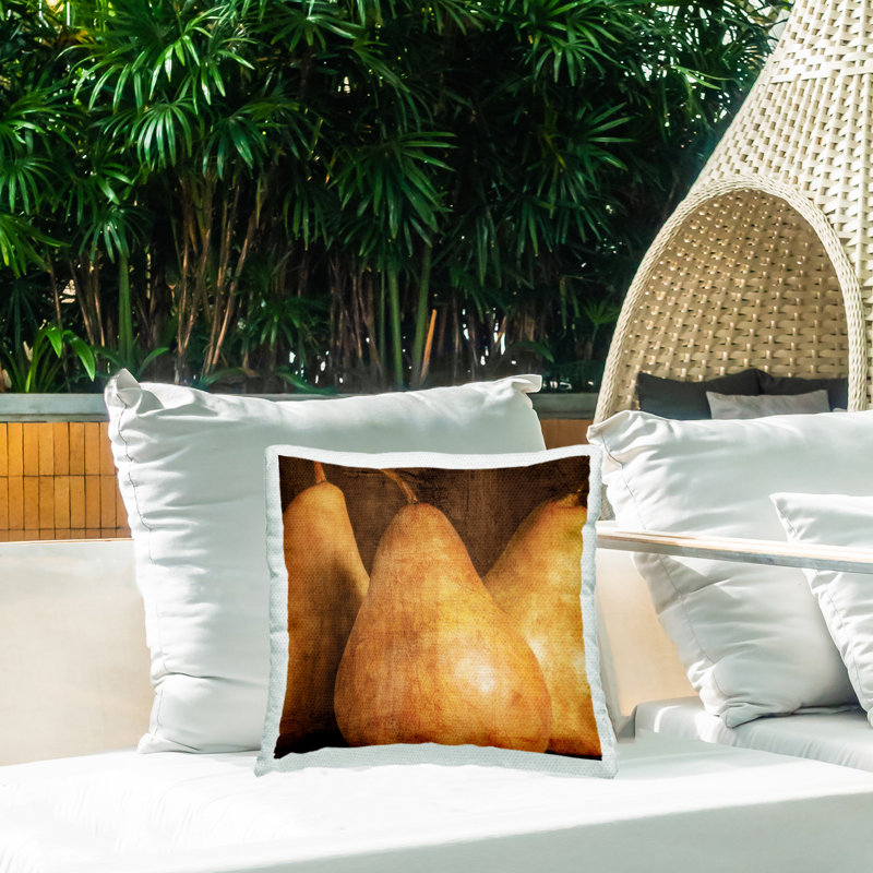Coussin décoratif rustique à imprimé de poires rétro par Caroline Kelly