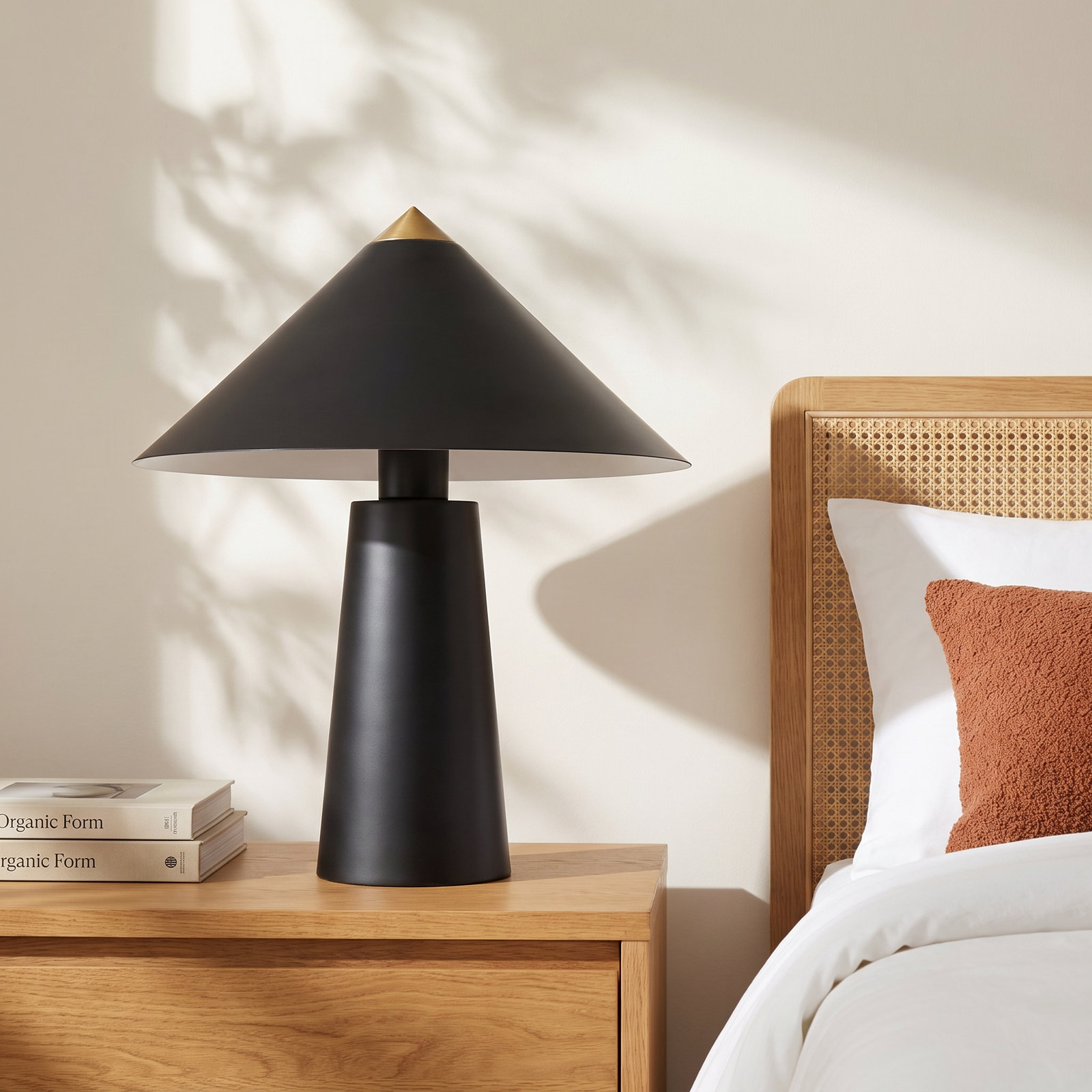 Caney Metal Table Lamp