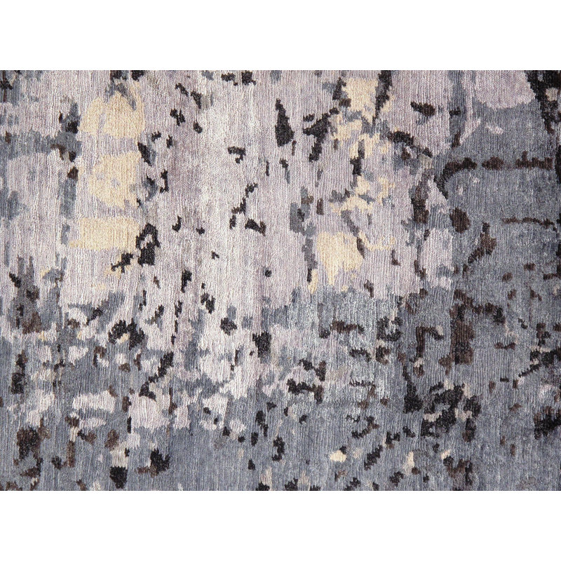 Tapis gris / beige en soie noué à la main