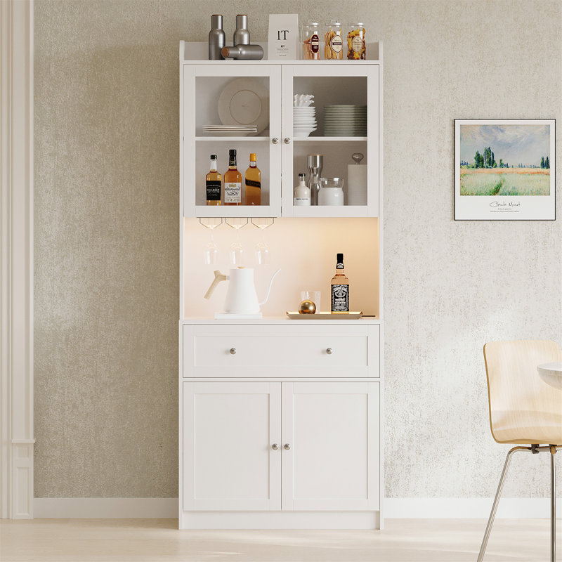 Armoire de cuisine polyvalente avec options de rangement avancées et design élégant
