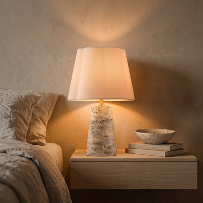 Lampe de table 18,5 po en béton avec abat-jour en fibres douces