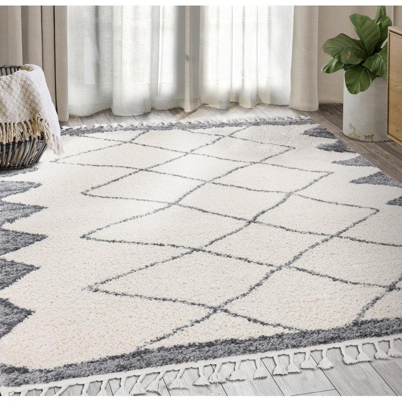 Geometric Indoor Rug, 5'3" x 7'6"