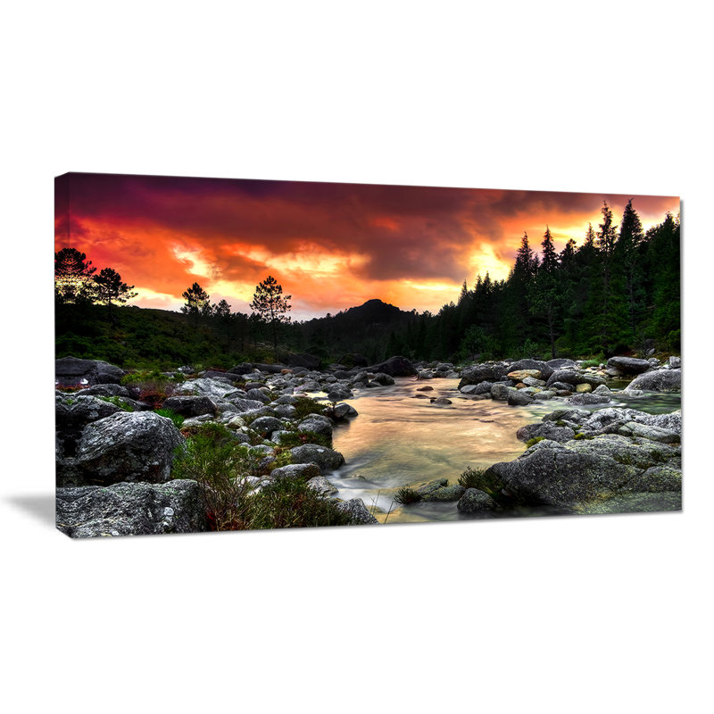 «Rocky Mountain River at Sunset», photographie, H 20 po x l 40 po x P 1po, Toile tendue