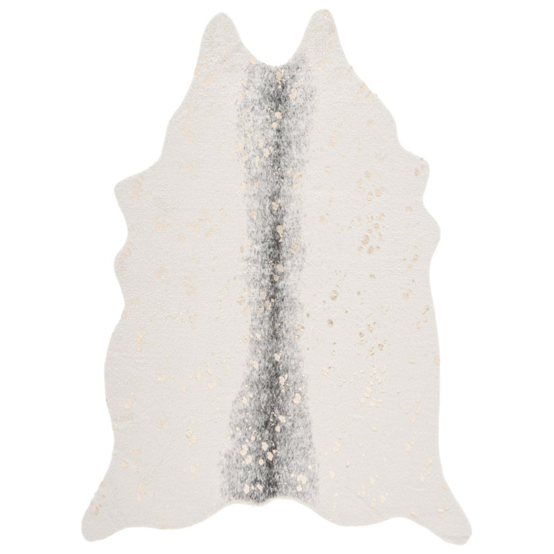 Donnalou Faux Cowhide Performance Rug, Rectangle 5' x 6'5"