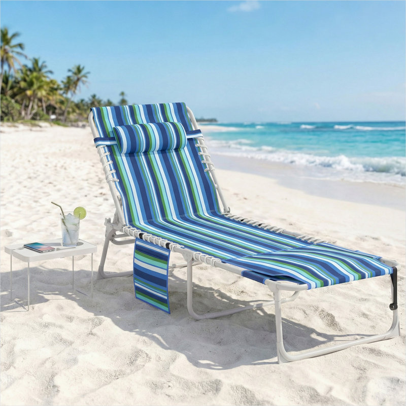 Chaises longues en acier à rayures bleues
