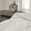 Couvre-lit réversible crème simple - surdimensionné avec un rembourrage en coton prélavé et 2 taies décoratives
