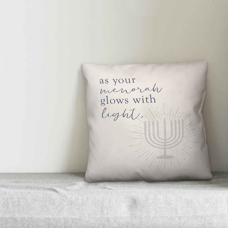  Coussin As As Menorah Glows, 20 po x 20 po, Housse de coussin seulement - sans coussin