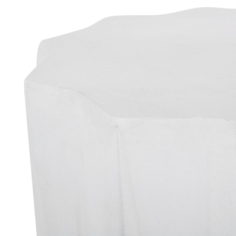 Table d'appoint d'extérieur en béton léger