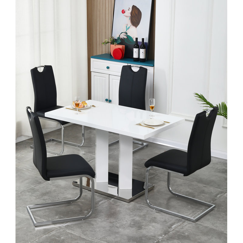 Ashaway 4 - Person Dining Set, Black