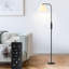 Lampe sur pied arquée avec télécommande, ampoule incluse et abat-jour en tissu plissé