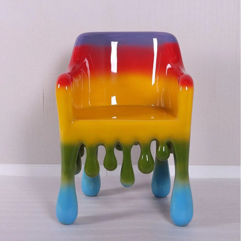 Statue de chaise qui fond, Bleu / vert / rouge / jaune