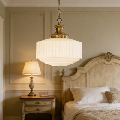 Luminaire suspendu vintage en verre de lait en laiton avec abat-jour plissé, luminaire suspendu réglable pour îlot de cuisine, salle à manger, couloir et chambre à coucher, avec ampoule E26