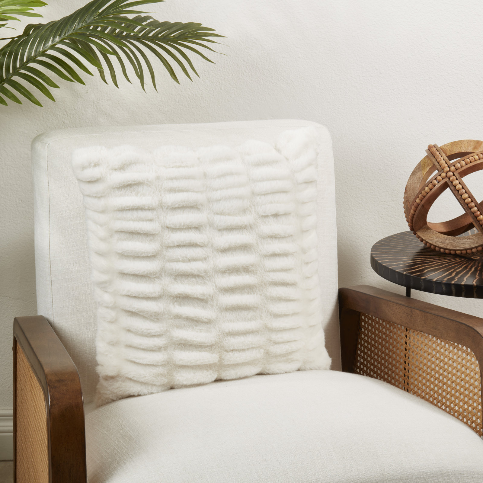 Aldina 18" x 18" Throw Pillow