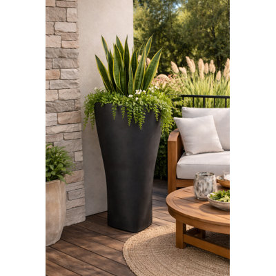 23 in. Domus Planter - Dark Anthracite