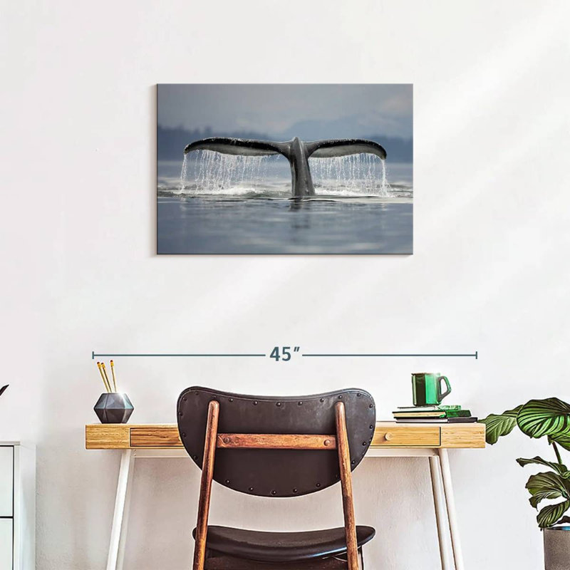 Brampt Diving Whale Tail, 20" H x 30" W